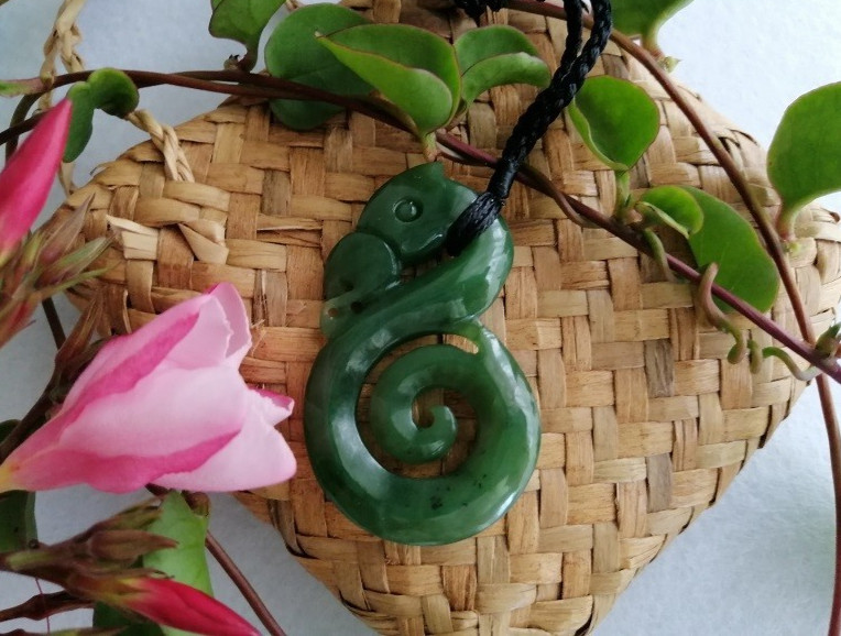 New Zealand Jade Greenstone Manaia / Koru large Size pendant 55mm L unisex