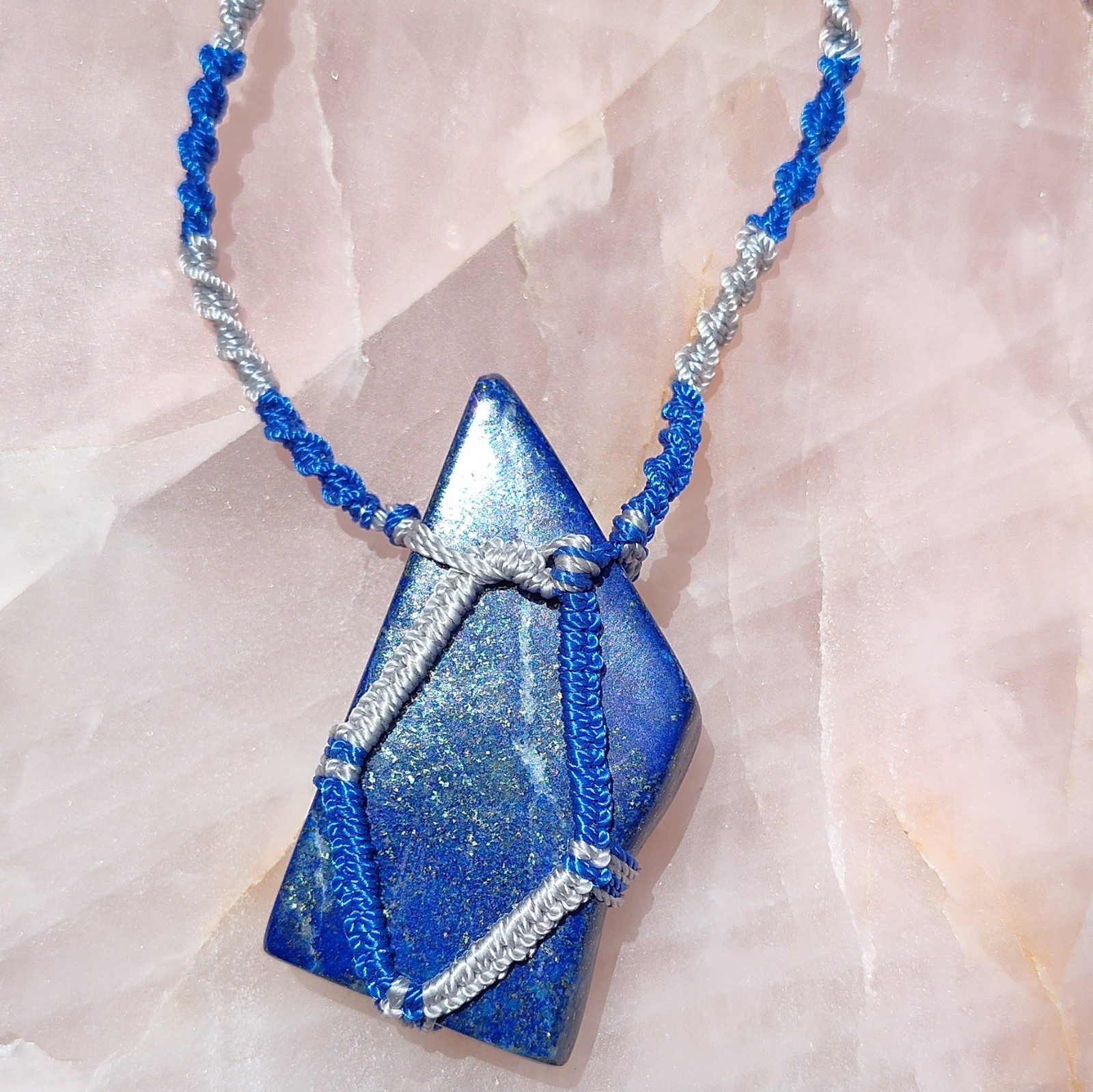 Blue Lapis Geometric Stone Pendant Necklace with Blue & Silver nylon cundi-kass