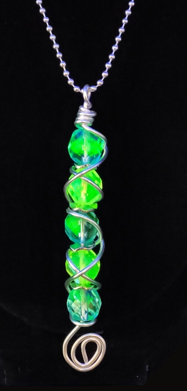 Uranium blue and green glass bead 3″ pendant 16″ necklace ” silver ball chain