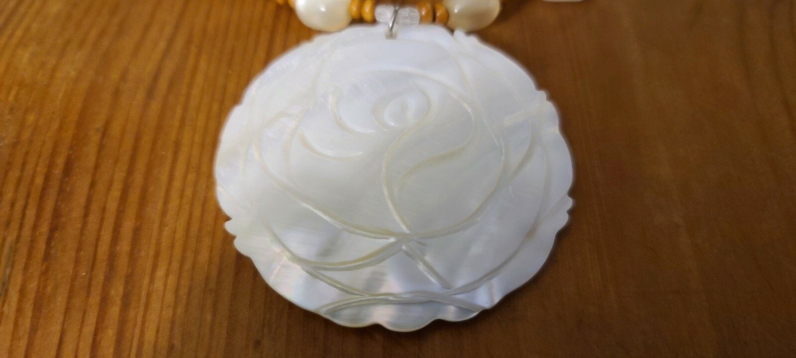 Mother of Pearl Carved Rose Large Pendant Necklace 2.5″ Pendant BEAUTIFUL
