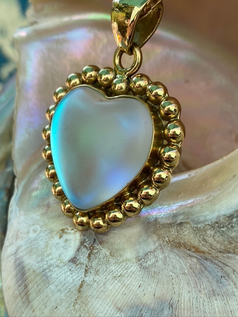 CHARLES ALBERT Luminite Gemstone Heart Pendant Necklace Framed in Alchemia Gold