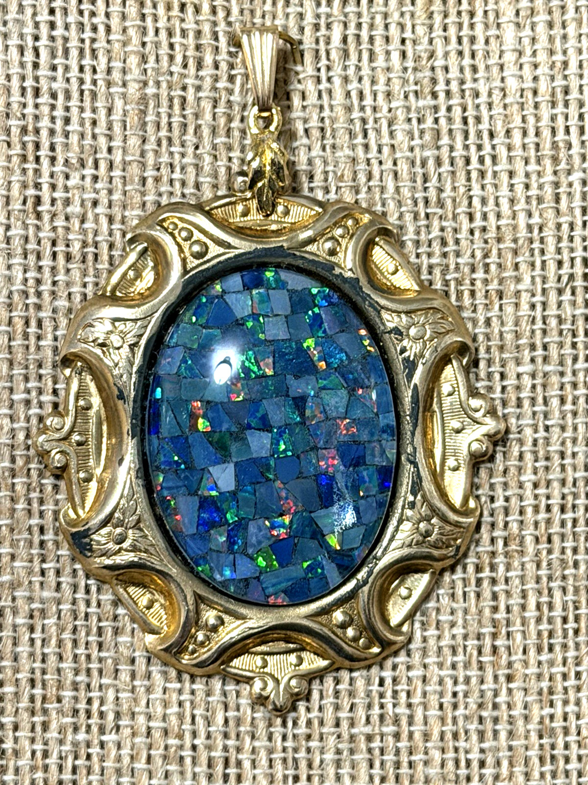 NEW LISTING*HUGE VTG. VICTORIAN AUSTRALIAN MOSAIC OPAL PENDANT.g#2-NEW