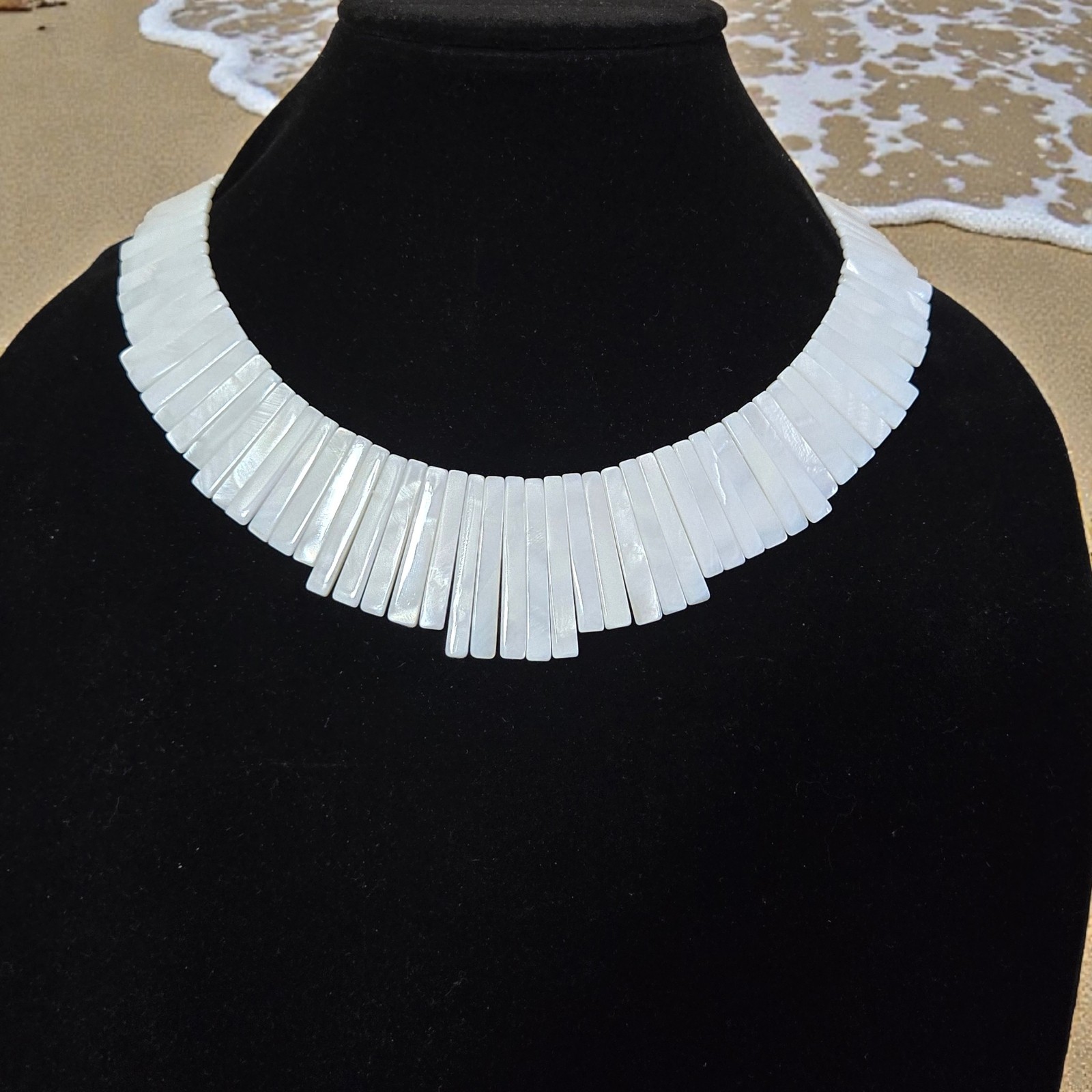 Graduated Stick Shell Tahitian Mother of Pearl Necklace Wedding Summer 17″ Vtg