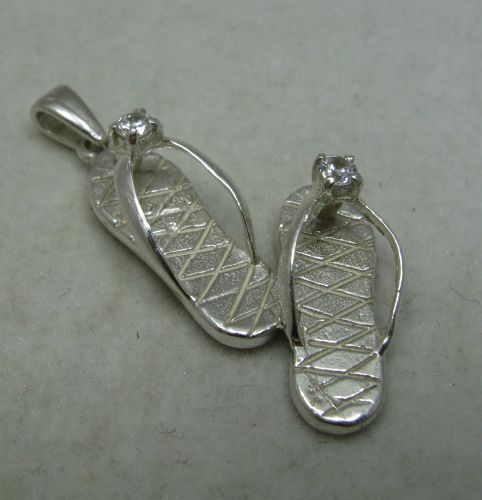 Stylish Sterling Silver Pendant Solid 925 Flip Flops With 3mm CZ Nickel Free New