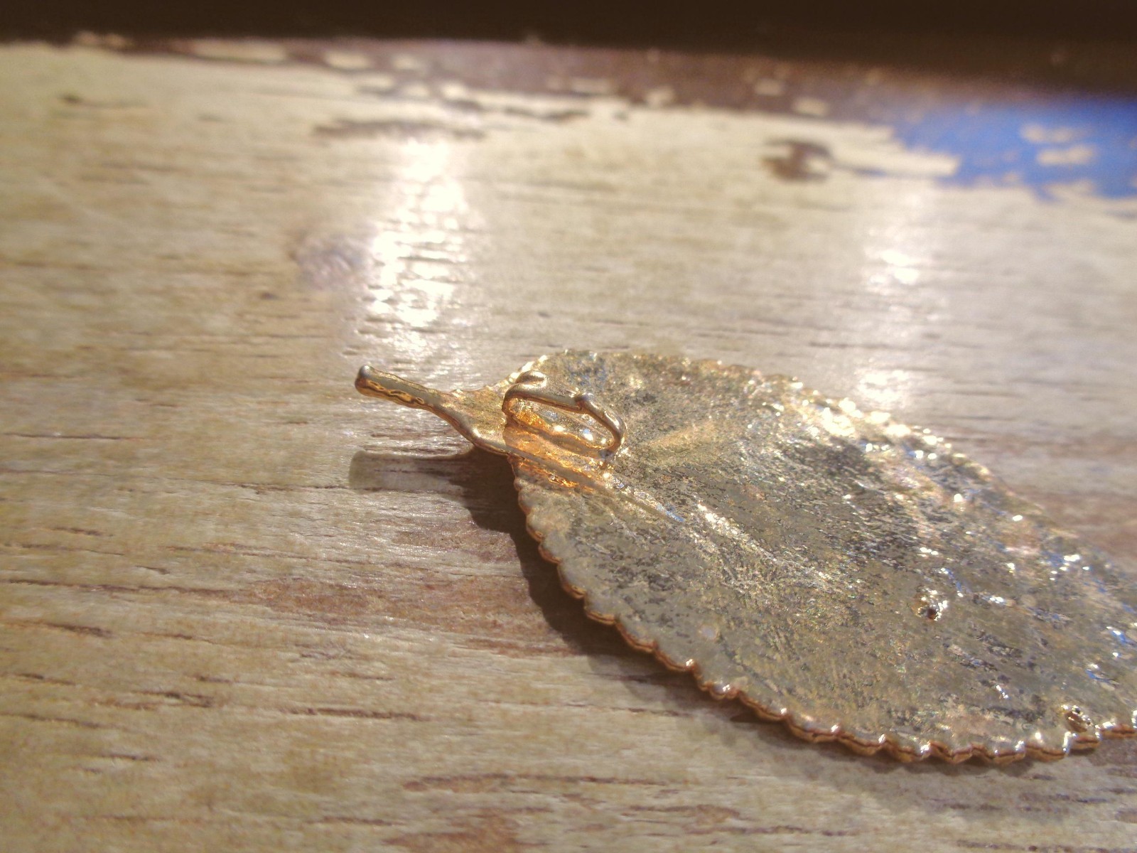 HAND-DIPPED PURE 24K YELLOW GOLD OR 925 STER SILVER HAWAIIAN MAILE LEAF PENDANT