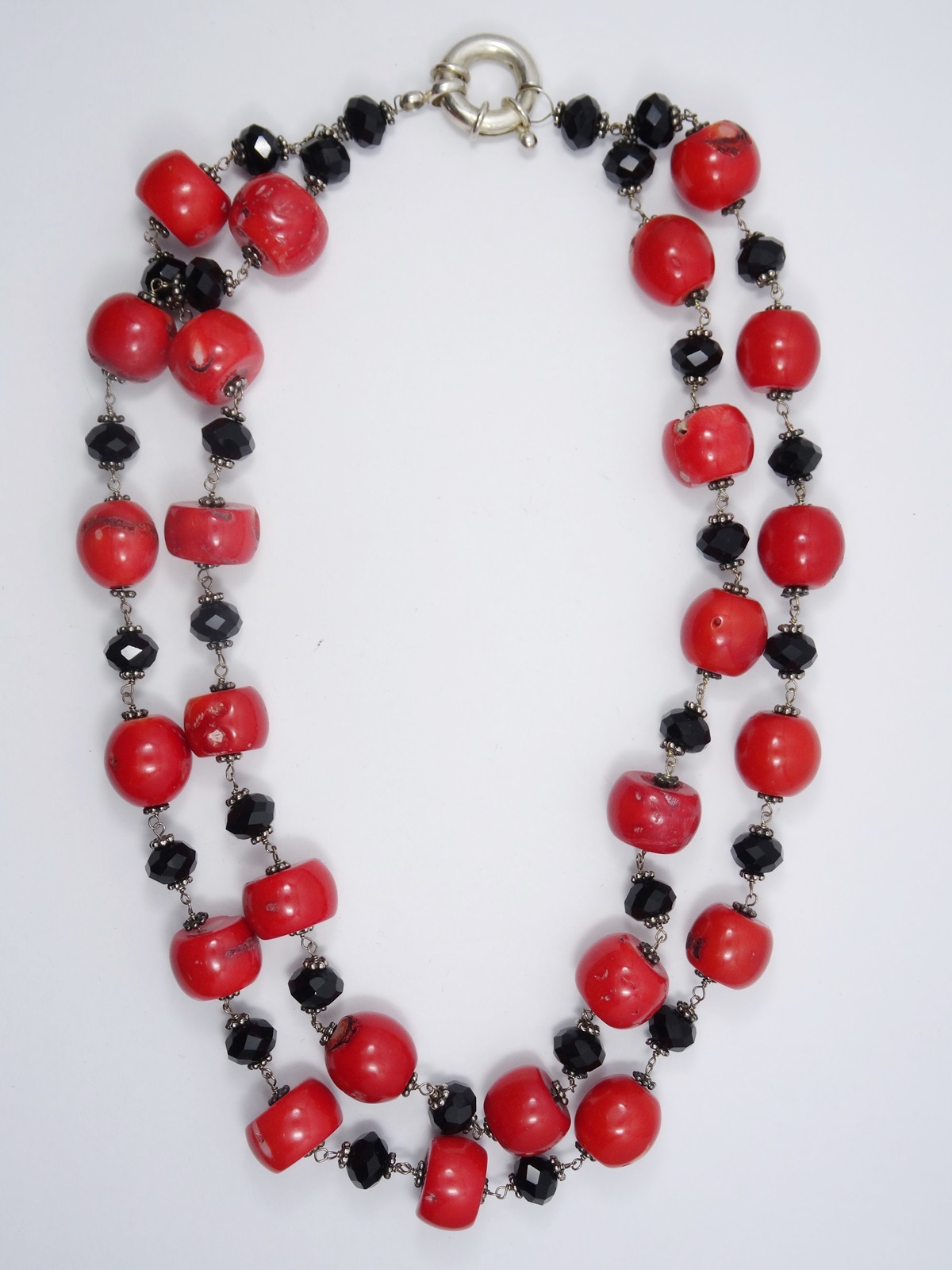 CHUNKY DOUBLE STRAND TRIBAL 17mm CORAL & ONYX NECKLACE~ 19″ /164g