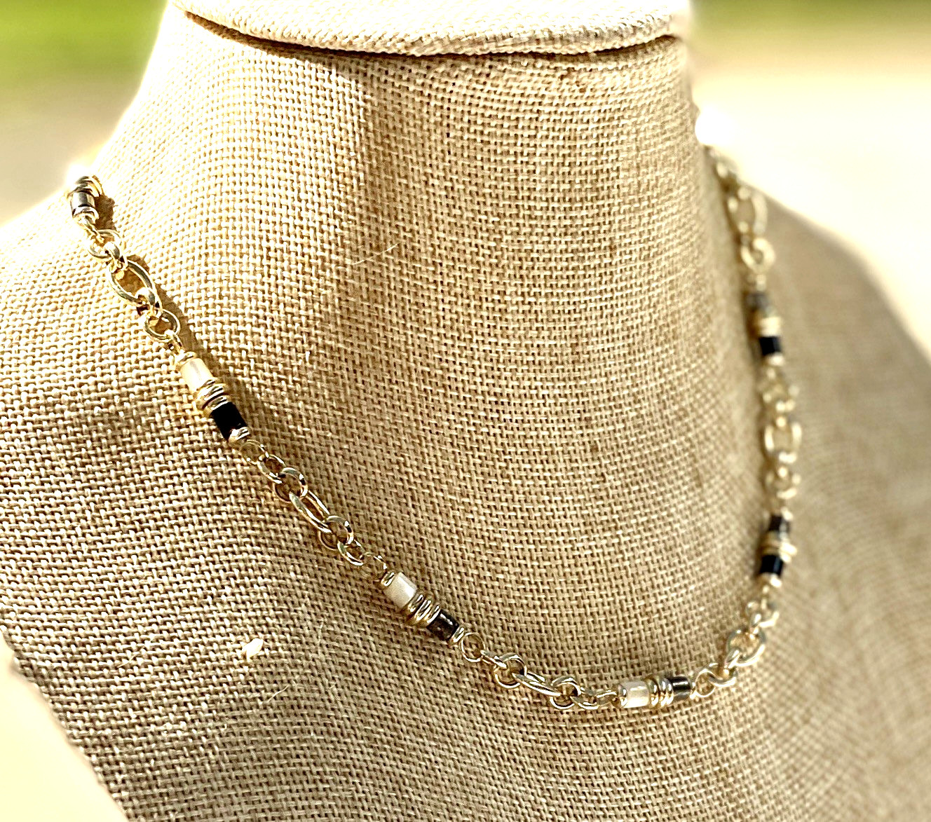 Adjustable Yellow Gold Plated Metal & Stone Bead Necklace 15-1/2″ to 20′