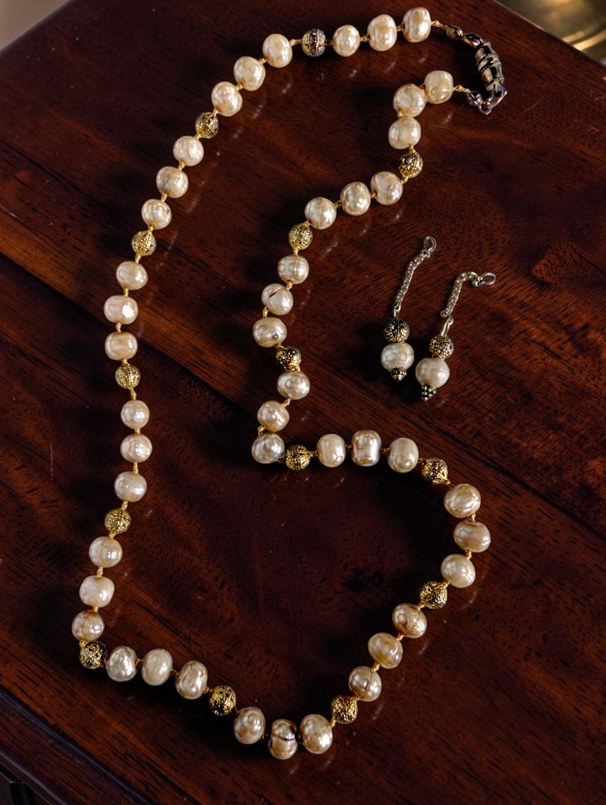 Handmade Faceted Pearl Necklace 22″ Gold Spacer Beads w Threader Pearl Drops