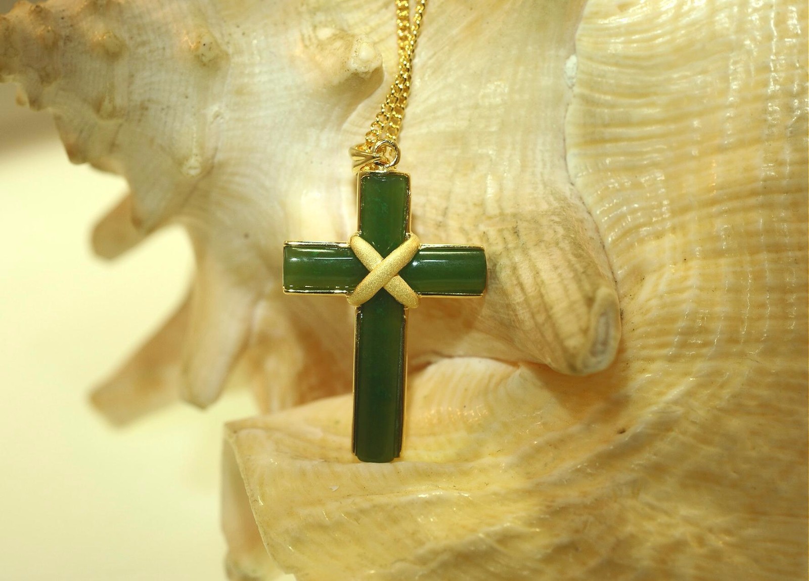 22MM GREEN NEPHRITE POLAR JADE 18K GOLD VERMEIL 925 SILVER LATIN CROSS NECKLACE