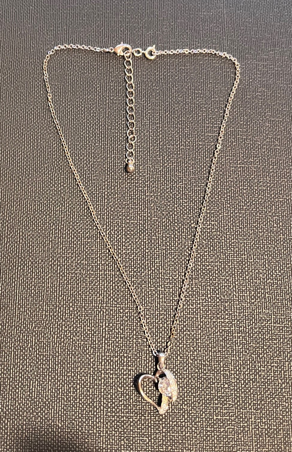 Necklace Avon Looping Open Heart-Silver-tone Clear Crystal accent , April