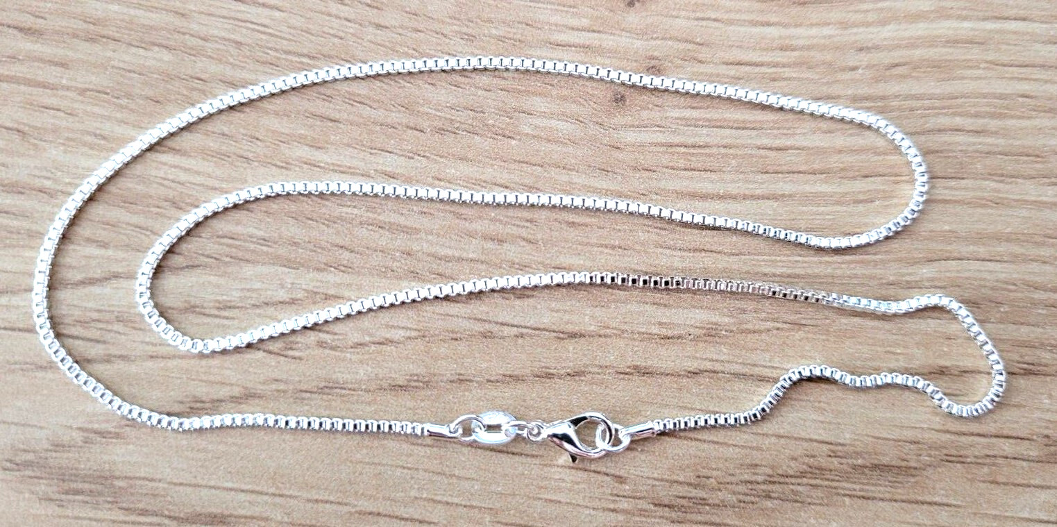 Silver Neck Chain – Length: 46 Cm