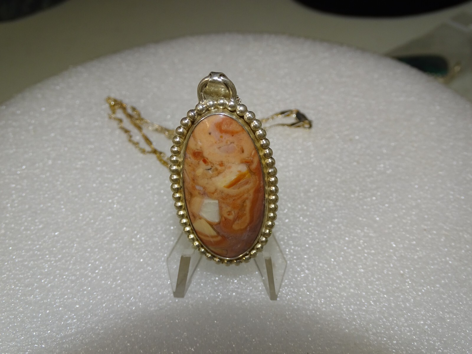 BEAUTIFUL WAVE DOLOMITE PENDANT SET IN STERLING SILVER WITH STERLING CHAIN