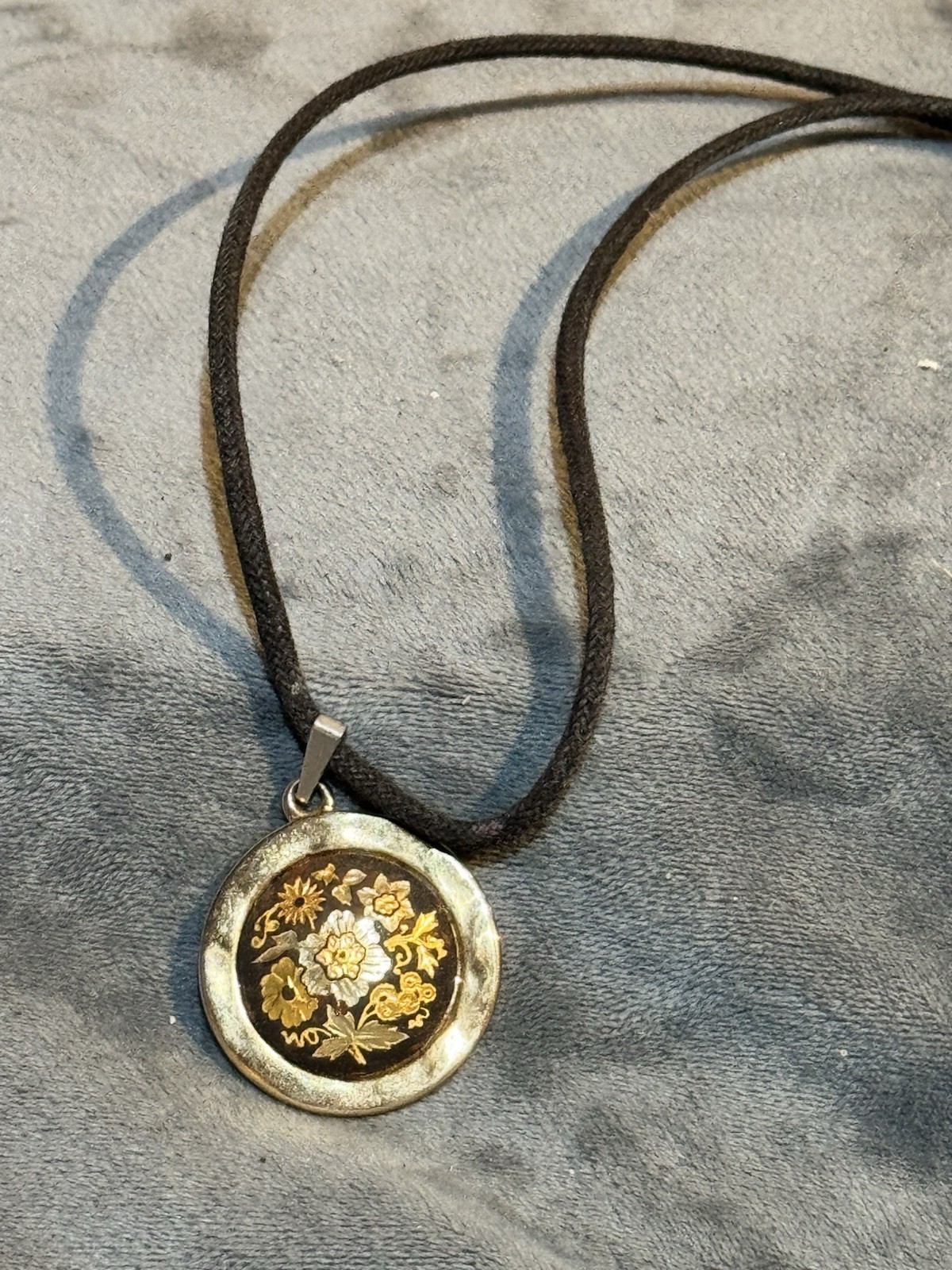 Traditional Spanish damascene jewelry from Midas of Toledo.