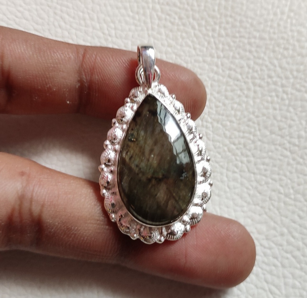 Amazing Labradorite Pendant Sterling Silver LabradoriteGemstone Handmade Pendant