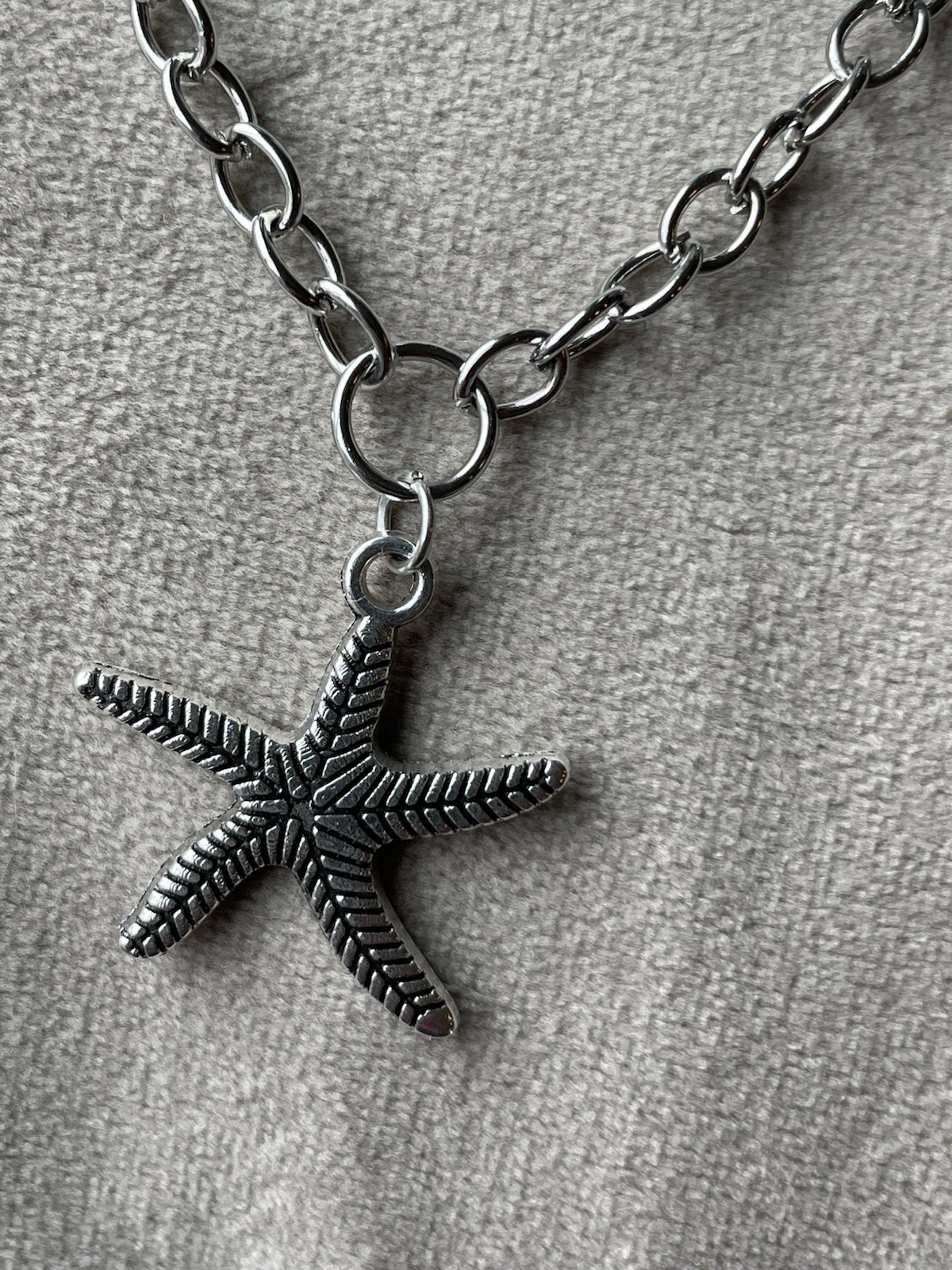 GREEN AVENTURINE Chips Beaded Necklace Starfish Silver Tone Set Of 2 Unisex
