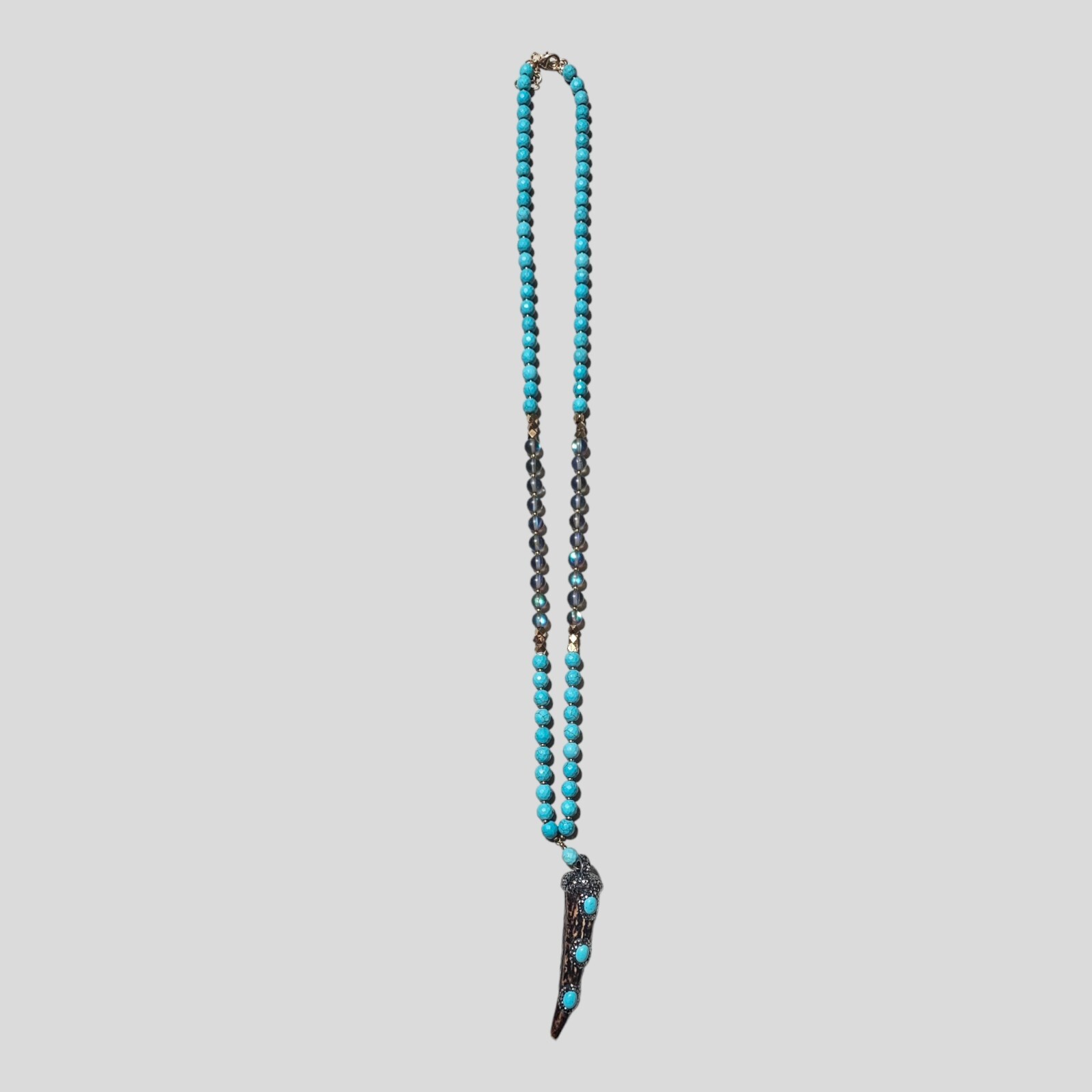 Dyed Howlite Faceted Bead Necklace Horn Pendant 34 Inches