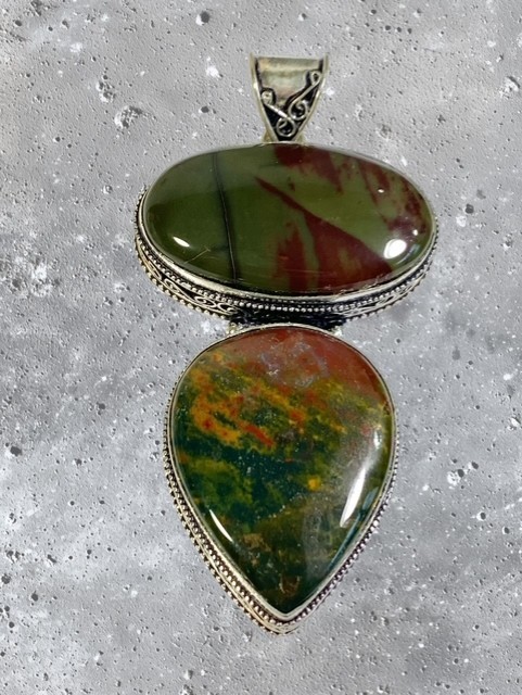 Bloodstone & Norina Jasper Cabochon Handcrafted Pendant 37.6 grams 3.28 ” New
