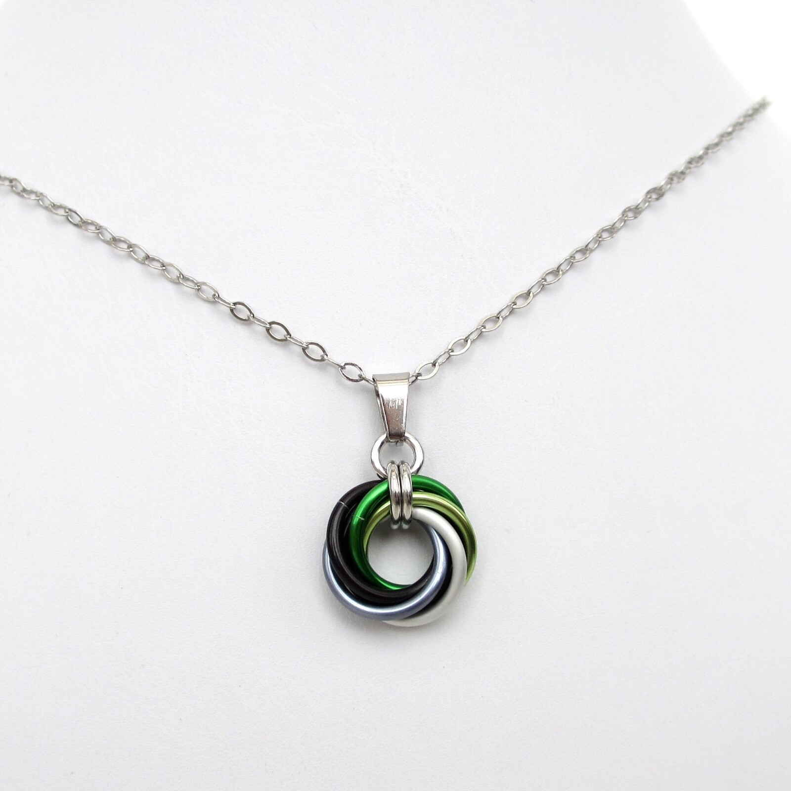 Aromantic pride pendant, chainmail love knot handmade by TattooedAndChained