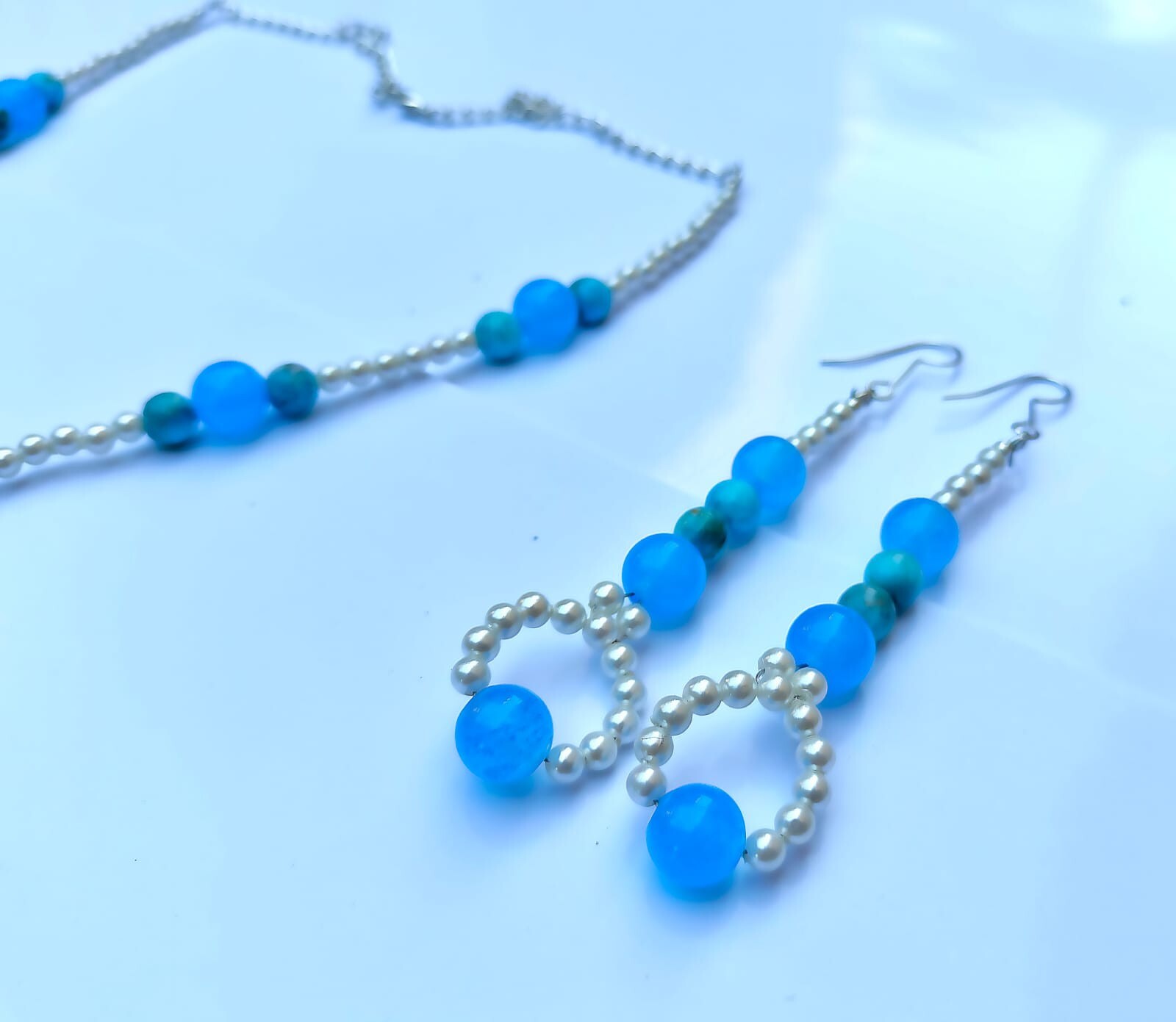 Pearls & Sky Blue Topaz Gemstone 21 inch Fancy Necklace with Earrings. Nk-007
