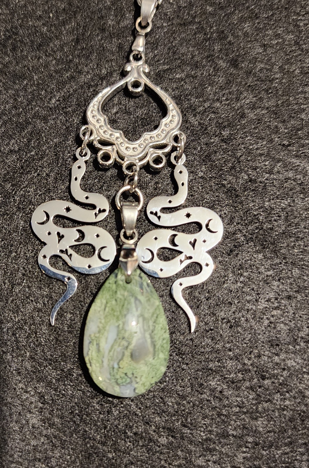 jewelry handmade with genuine natural stones 18″ moss agate beads and cabachon