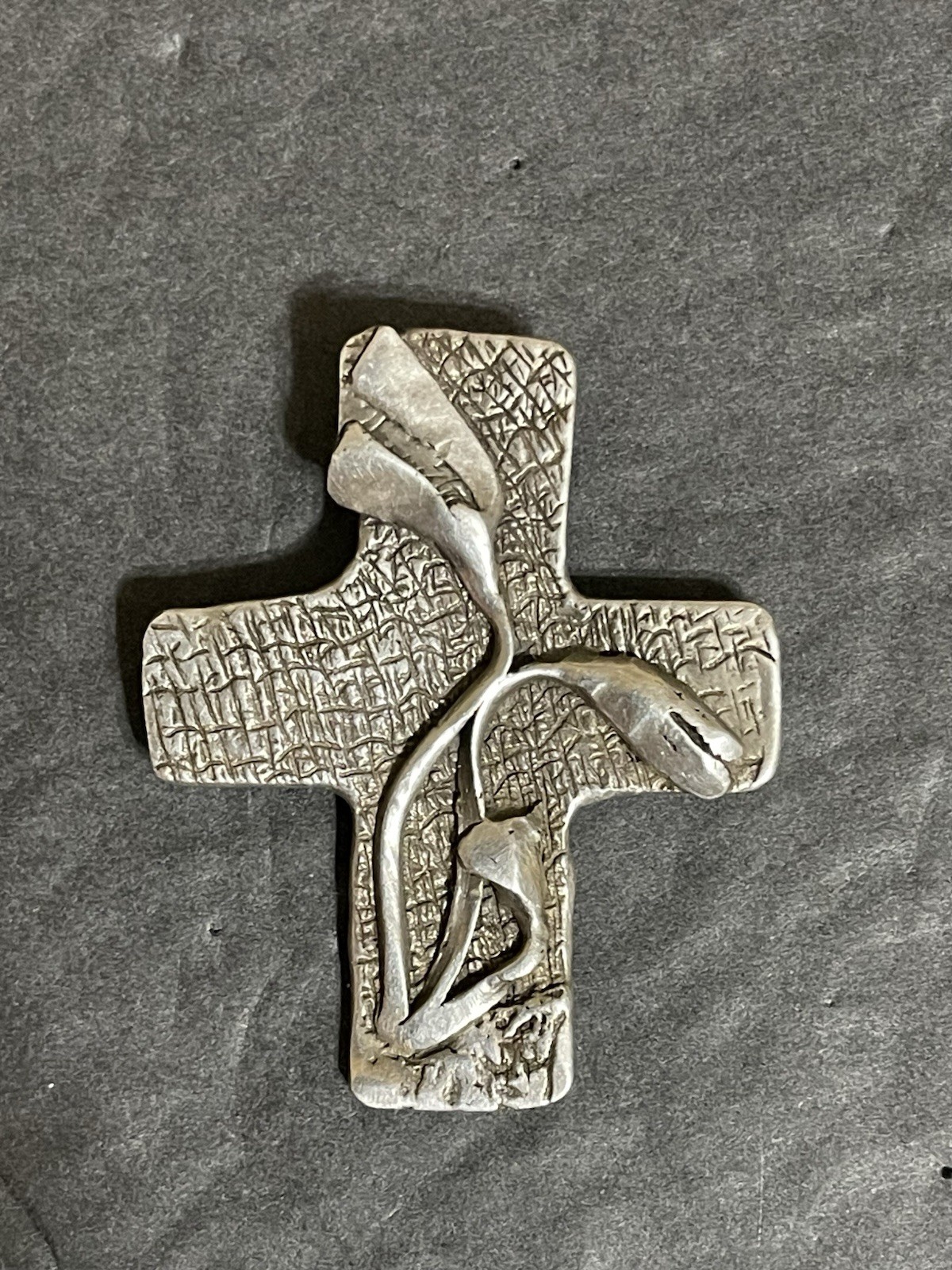 Vintage Handmade Sterling Silver Cross with Flowers Pendant