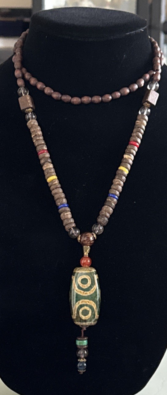 Tibetan wooden bead necklace with a green Agate DZI Bead Pendant Necklace