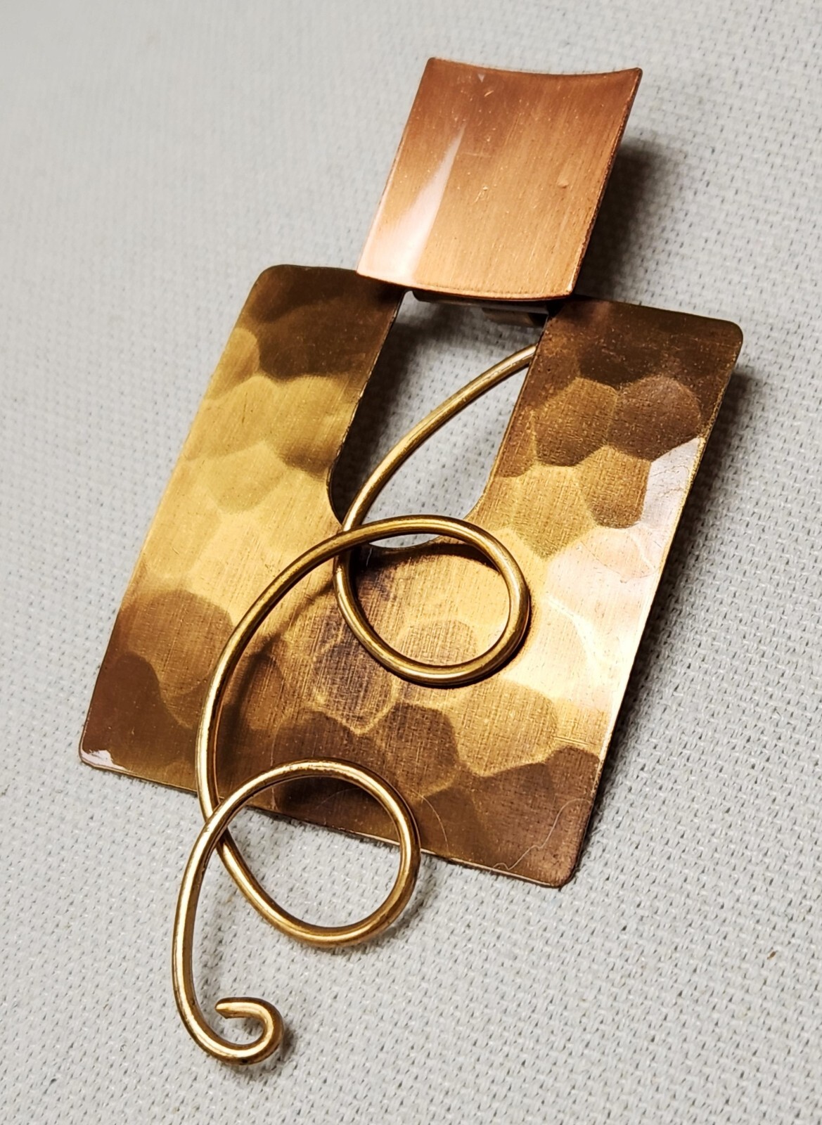 Large Vintage 1970’s Hand Made Tri-Color Hammered Geometric Pendant 3.5″