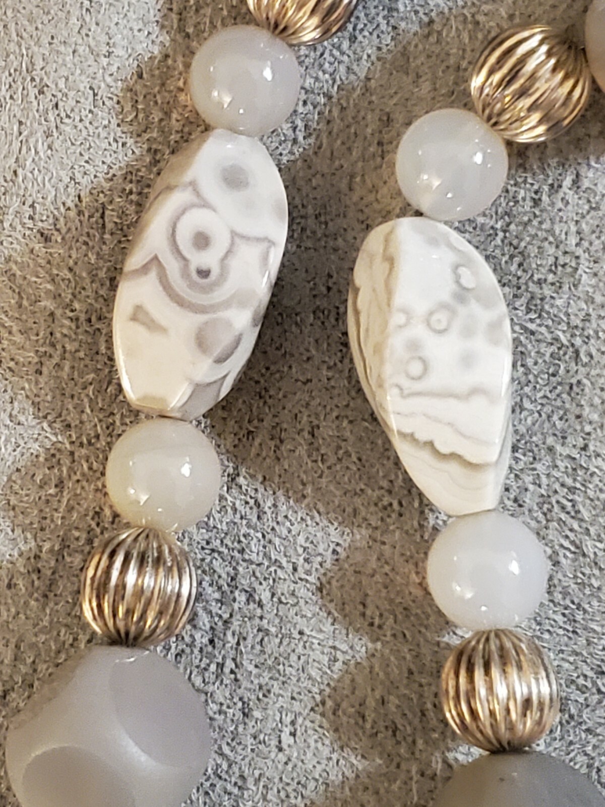 Beautiful White Marbled Agate Beaded Necklace