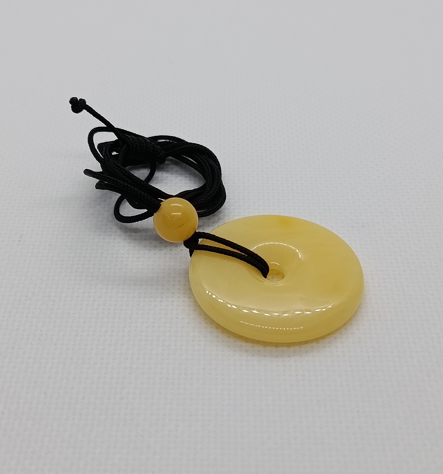 Gunuine Baltic Amber Yellow Cord Round Bead Donut Pendant 4.1g