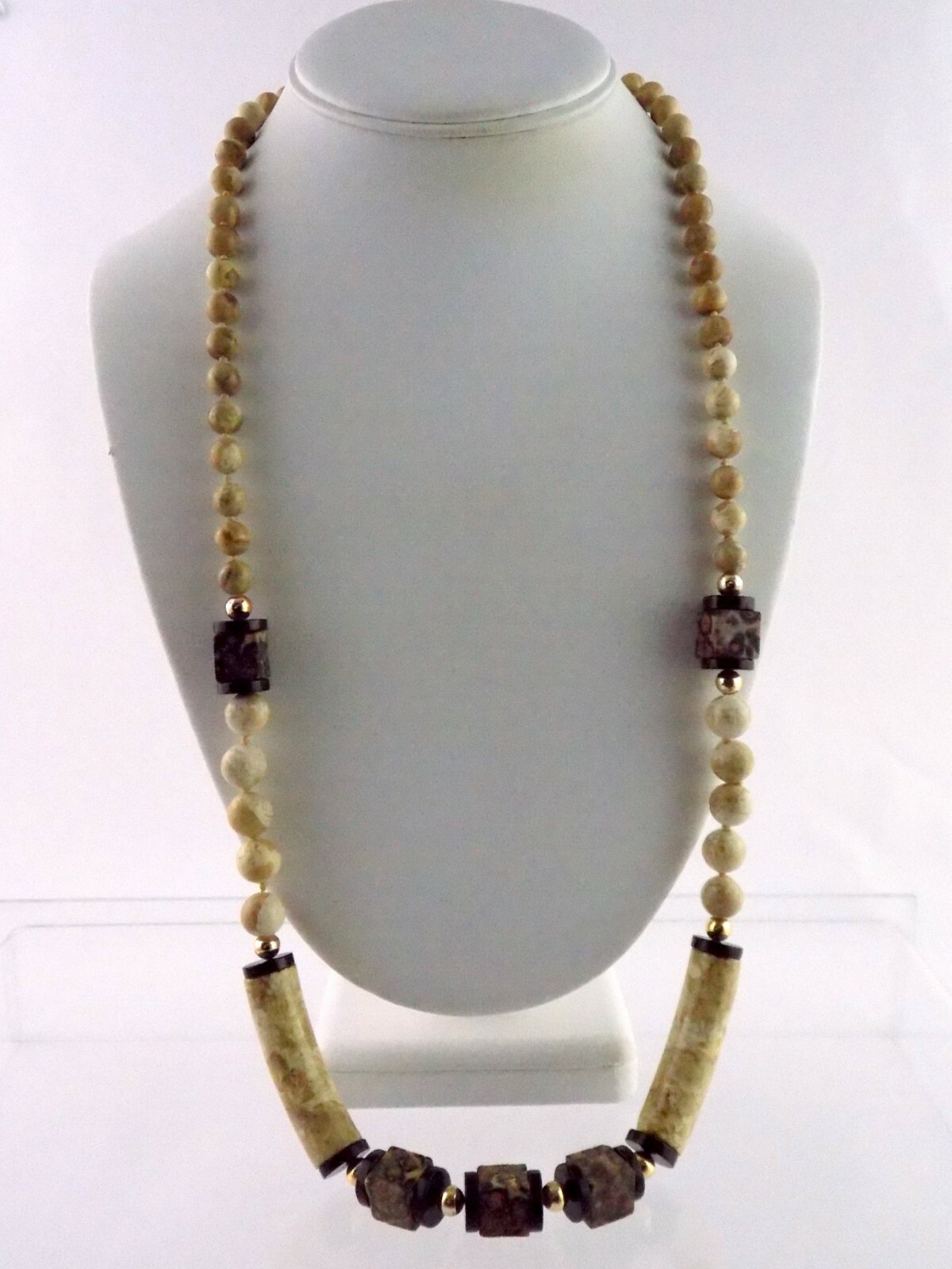 Beige and Leopard Skin Jasper Chunky Necklace No Clasp Hand Knotted Strand 98.3G