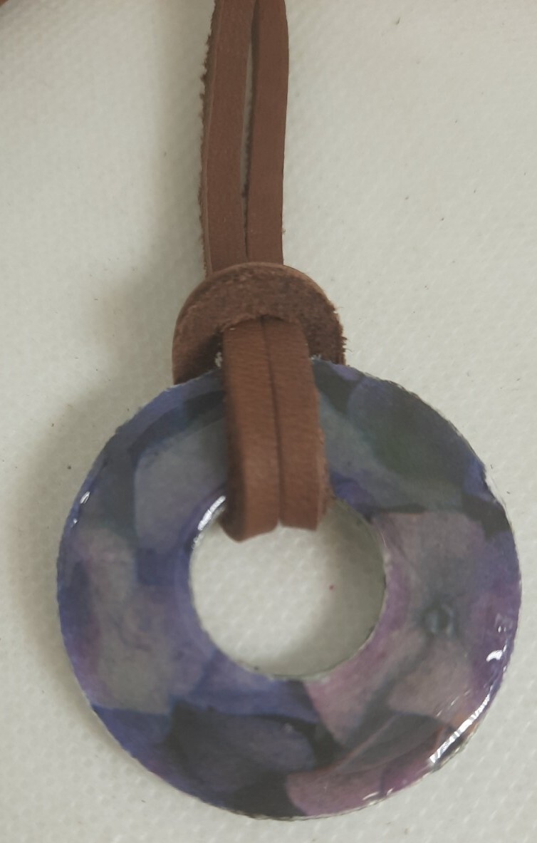 Pink Purple Floral Rnd Washer Necklace 1 3/8 ” With Leather Lace Strap. D1