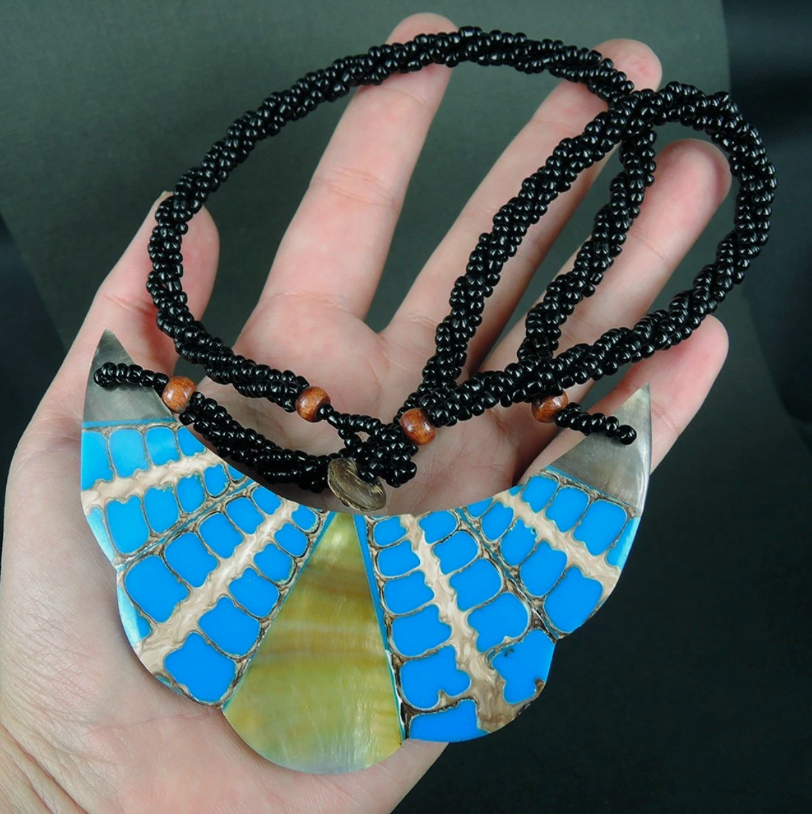 Large Natural Shell & Blue Resin Pendant Necklace Handmade Jewelry, SPN-51