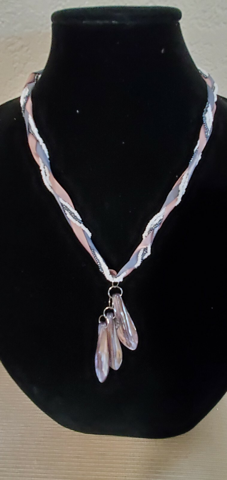 Necklace Made Of Natural Mother of Pearl Shell Beads, Ribbons & Shell 21in NEW