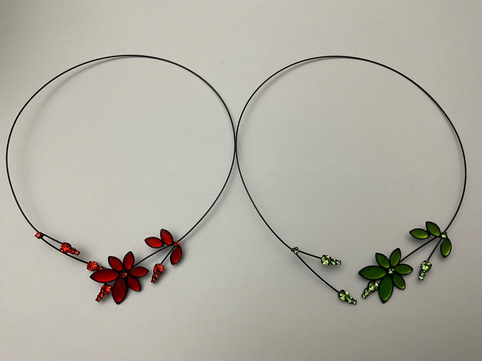 Kristina Collection Flower Art Glass Wire Collar Necklace Lot 2 NWOT