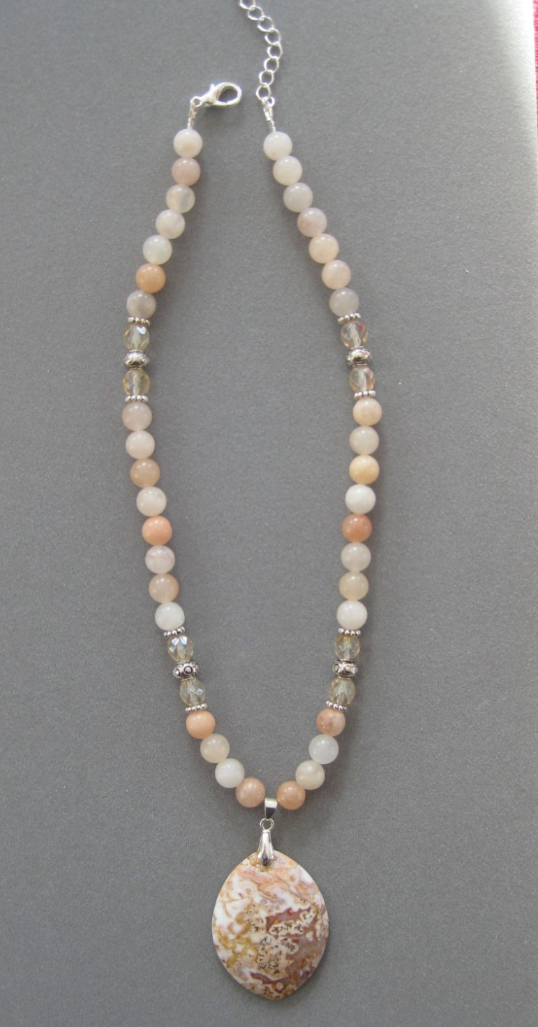 Lovely Tan and Cream Crazy Lace Agate Pendant Necklace with Moonstone Beads