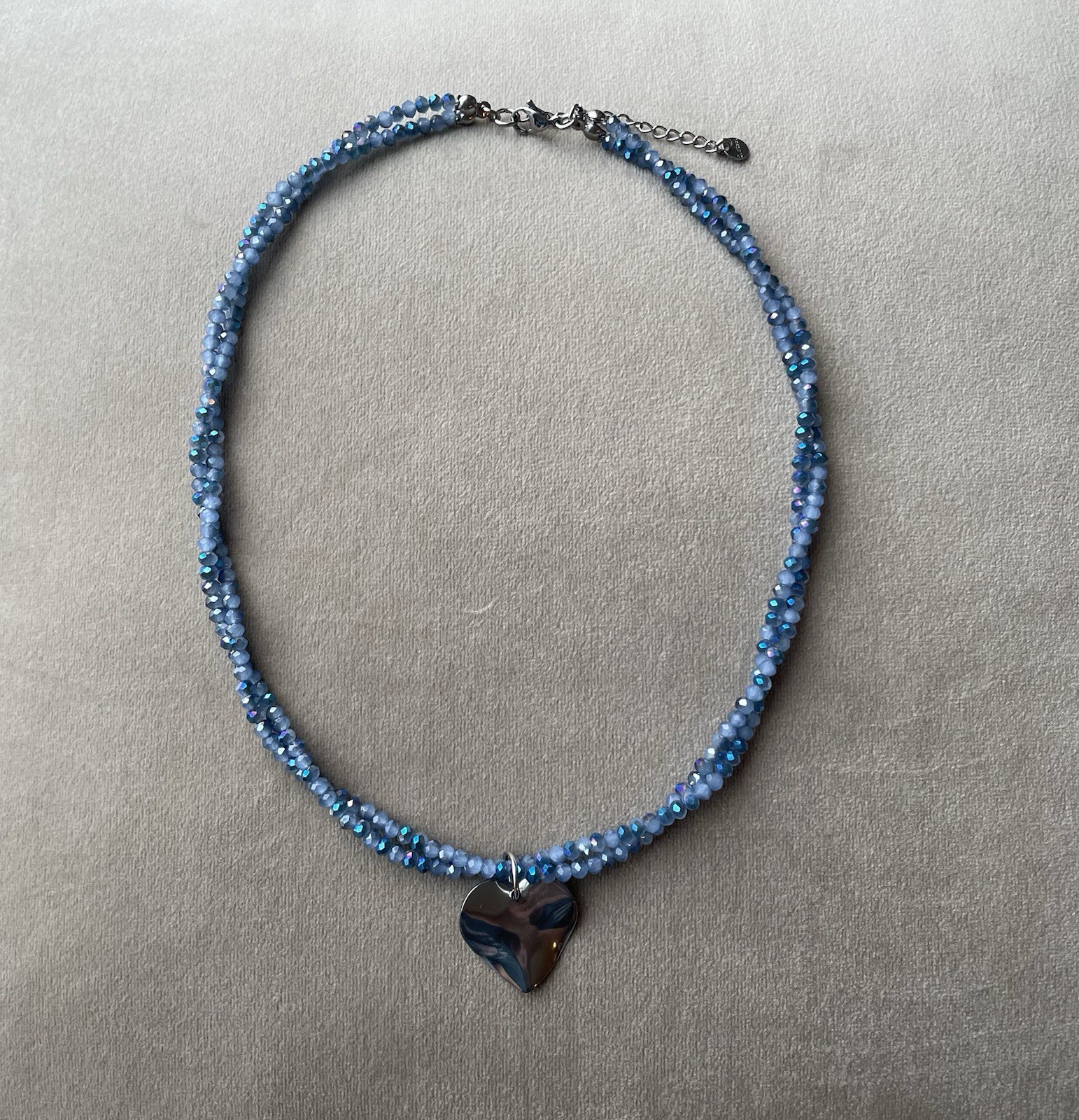 BLUE FACETED GLASS BEADS Multi-strand STAINLESS Heart Pendant Necklace 17”