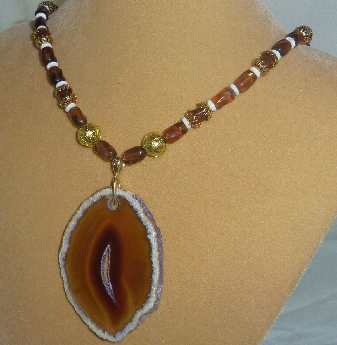 Agate slice geode pendant glass & metal beads handmade necklace jewelry new N186