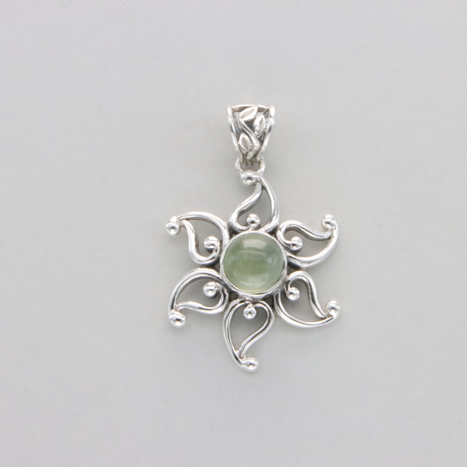 Green Round Sun Star PREHNITE Pendant 925 STERLING SILVER Genuine, Natural #53e