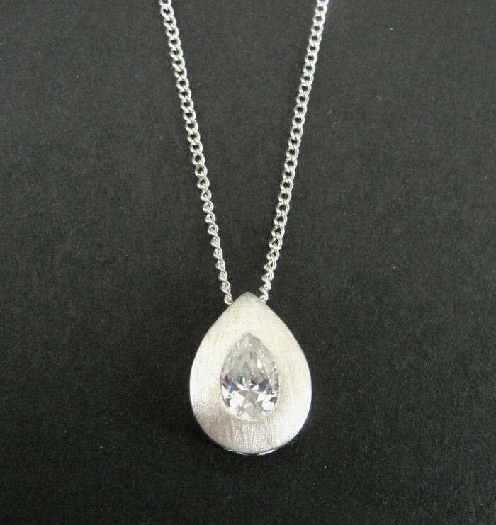 Avon Necklace Silver Brushed Teardrop Cubic Zirconia Sterling 925 Pendant Chain
