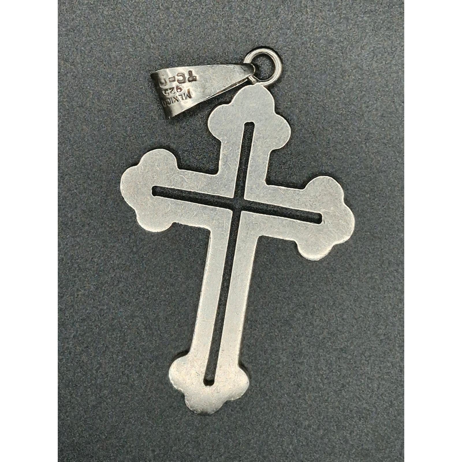 Taxco Mexico Sterling Silver Cutout Cross Pendant Men OS Silver Excellent 925