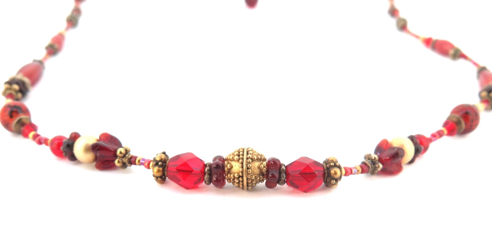 .Gorgeous Handmade Red Gem & Glass Beads 14ct Gold Delicate Necklace Length 44cm