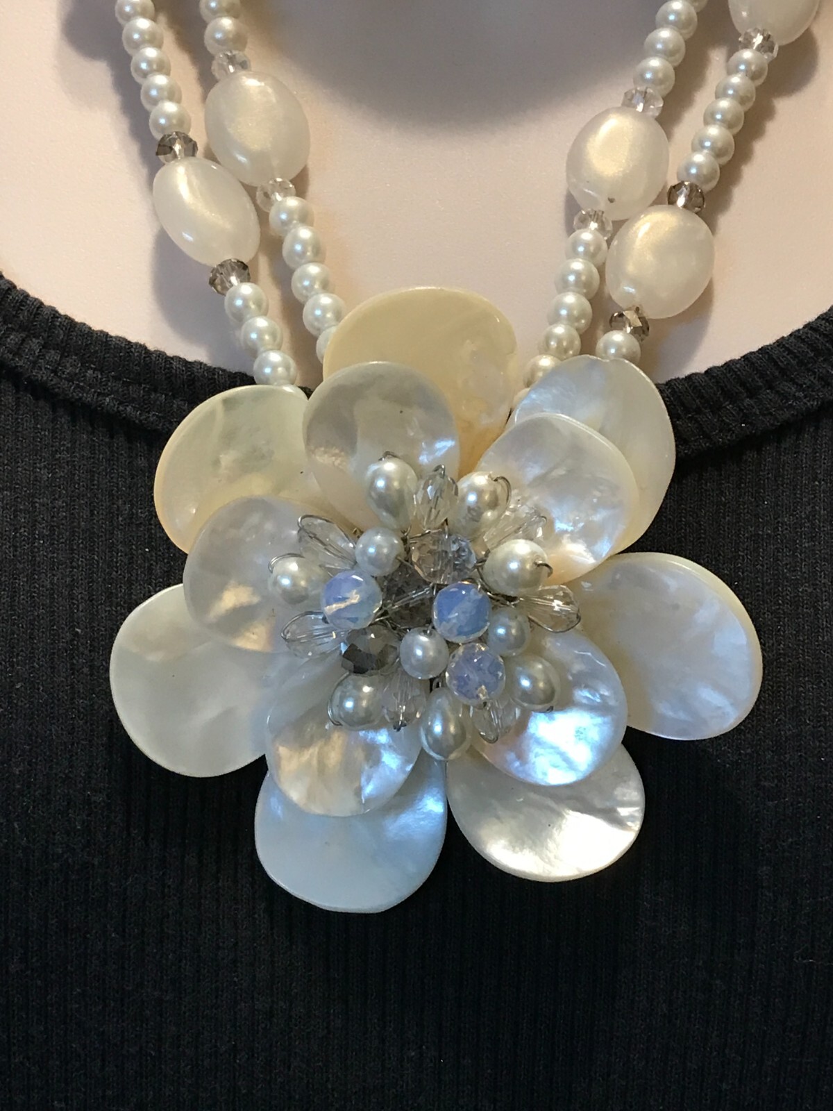 Large MOP Glass Crystal Flower 19″-22″ Two Strand Pearl Necklace