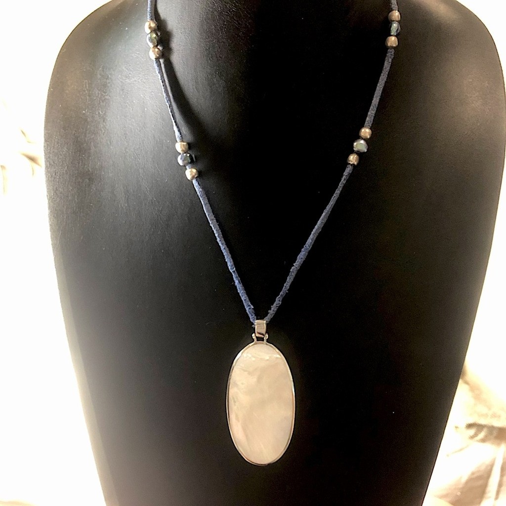 Vintage LOIS HILL Reversible MOP Sterling Silver Cut Out Pendant Necklace