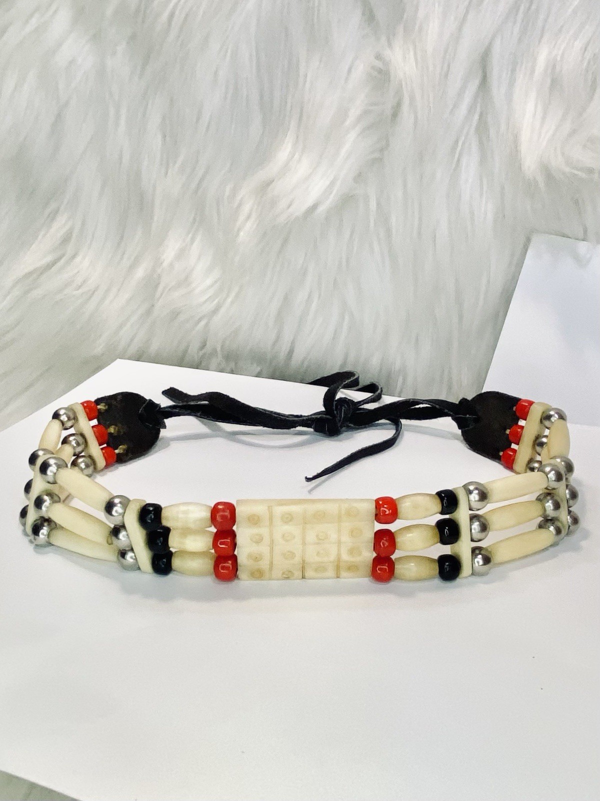 Vintage Artisan Native American Bone Bead Leather Choker Necklace Black Red 14”+