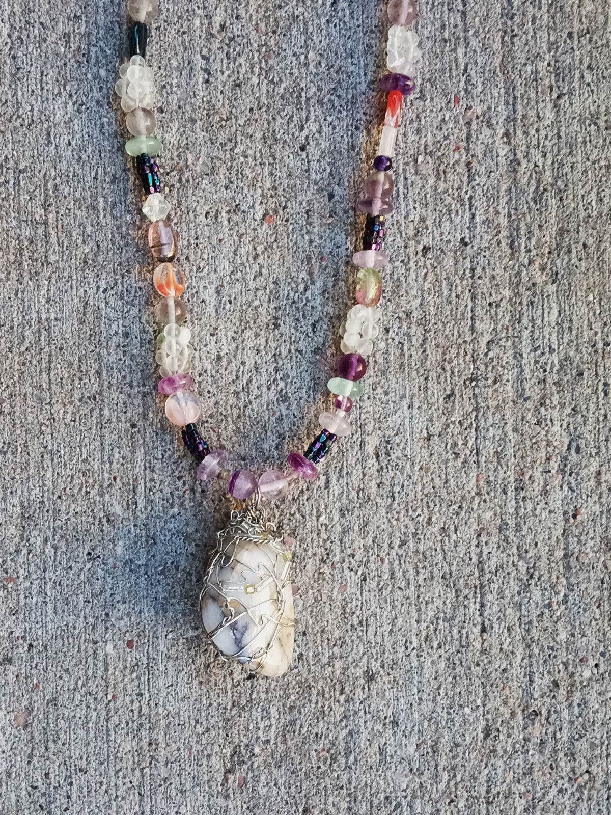 Purple & White Marble Pendant Beaded Necklace