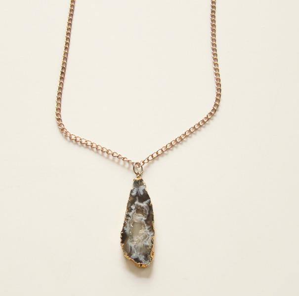 Agate Slice Necklace – Gold Plated – Stone Pendant – Crystal
