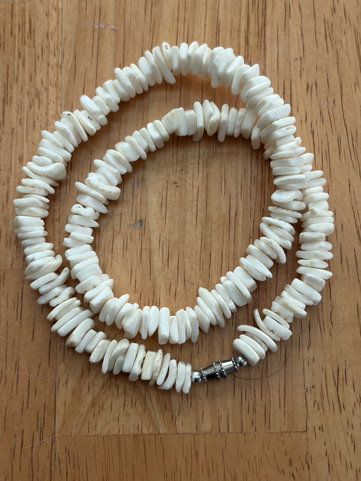 White Shell Chip Beaded Necklace Silver Tone Barrel Clasp Vintage Boho Beach